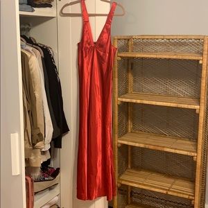 VINTAGE RED PLUNGE DRESS